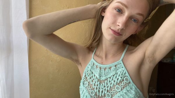 Kwgirlx – Worship My Lovely Hairy Armpits Every Time I Lift My Arms