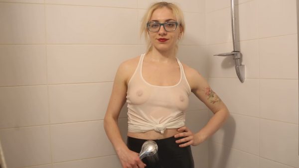Shiny Leather Heaven aka Leather Love – Wet White Shirt and Latex Pants in the Shower