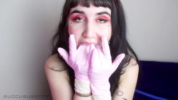 DominatrixVera – Vera Violette – Messy Spit Play Medical Gloves