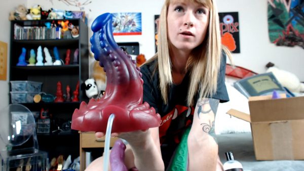 Ruby Vulpix – Unboxing 3 Special Bad Dragon Dildos