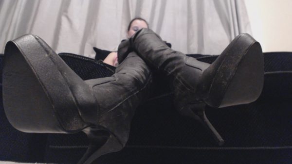 Dominatrix Victoria Black – 2000 Dollars For These Worn Boots Loser
