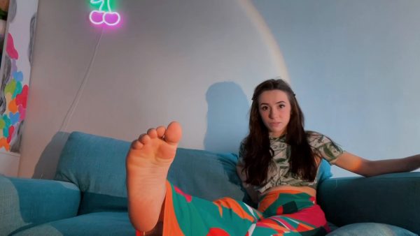 Goddess May Here – Send to These Feet