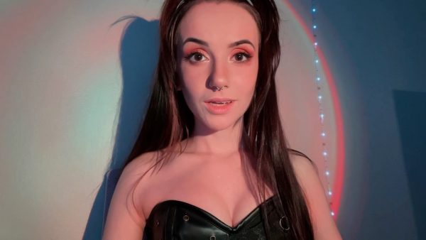 Goddess May Here – Findom – Snap Training – Level 1 Coffee Subbie